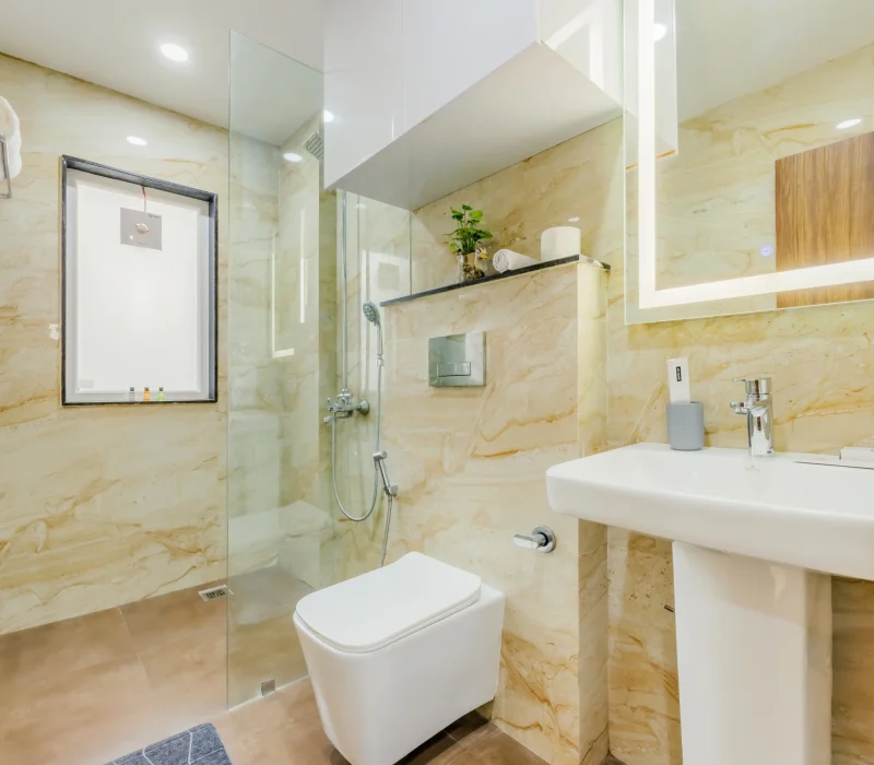 Fully Equipped Bathroom